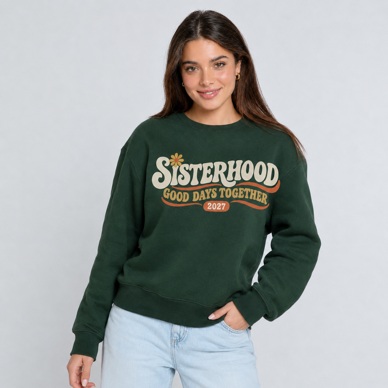 Sisterhood 2027 橄榄绿卫衣模特半身图